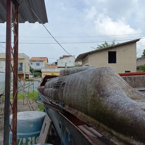 Molde para fabricação de lancha de 33 pés.