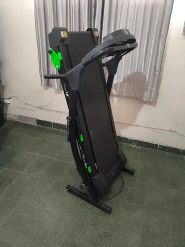 Esteira Elétrica Dream Fitness Concept 1.8 - Semi-nova