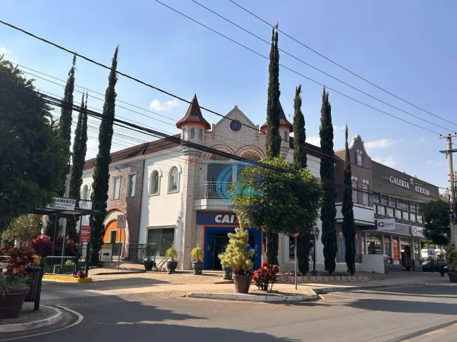 Salão por R$ 7.600/mês - Centro - Holambra/SP
