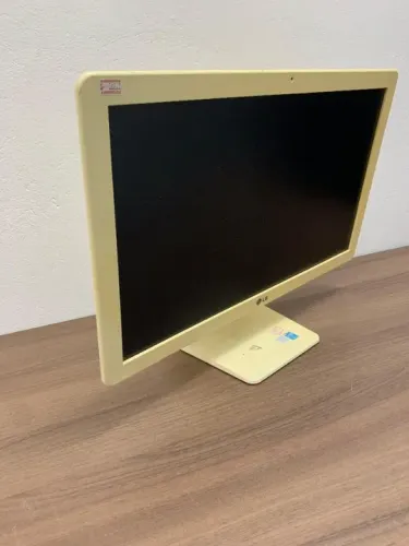 All in one LG 22v24