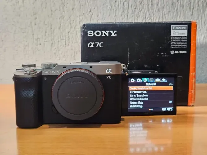 Câmera Mirrorless Sony A7C Prata Fullframe