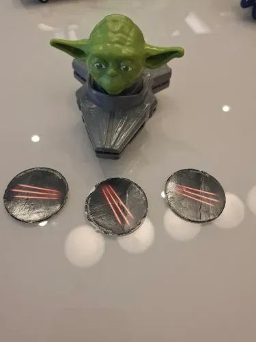 Yoda com lançador Mcdonald's 2020
