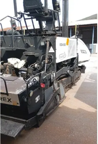 Escavadeira, britador, planta de britagem, carregadeira, trator de esteiras