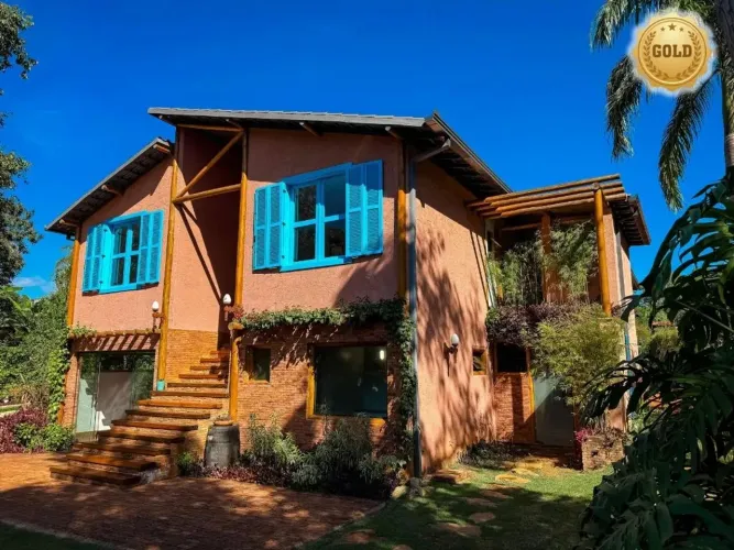 Imóvel para venda tem 520 metros quadrados com 4 quartos condomínio Mãe Terra/ Brumadinho