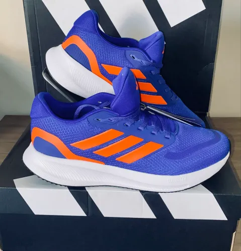 Tênis de R$ 289 por:
