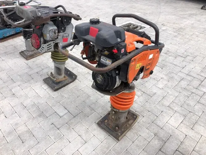 Compactador de solo Hitachi 2015