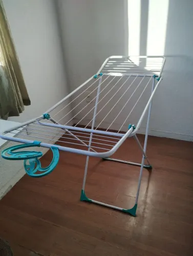 Varal de roupas chão 