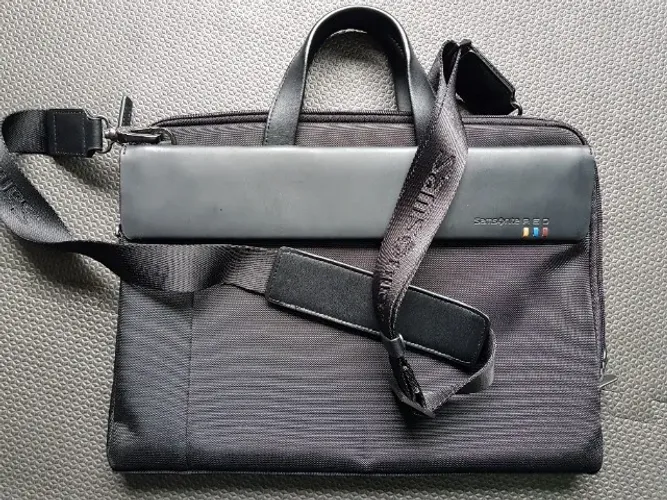 Pasta Samsonite RED - linda / moderna / elegante