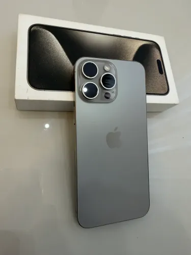 iPhone 15 pro max 256 gb 