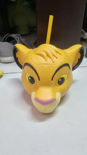 Canecao simba com canudo 