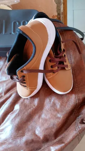 TENIS Sapato marrom seme novo n- 36
