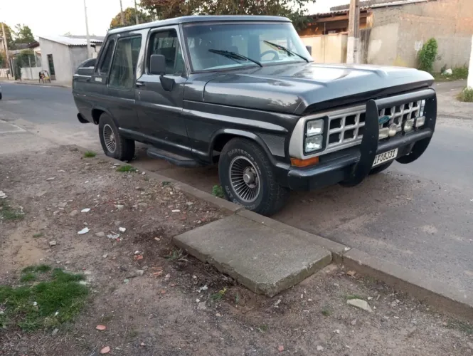 Ford F-1000 S. S. Diesel / S.s. Diesel Turbo 1991