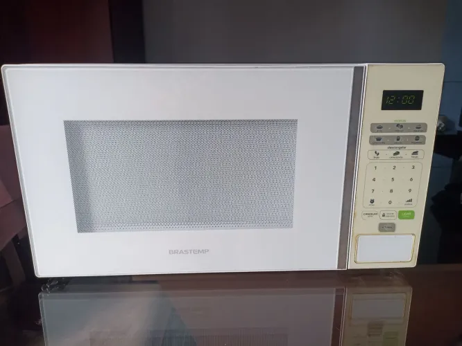 Vendo microondas Brastemp 31L
