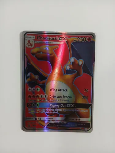 Carta pokemón TCG Charizard GX