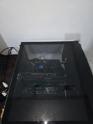 Computador com i7 9700 e RTX 2070 Super