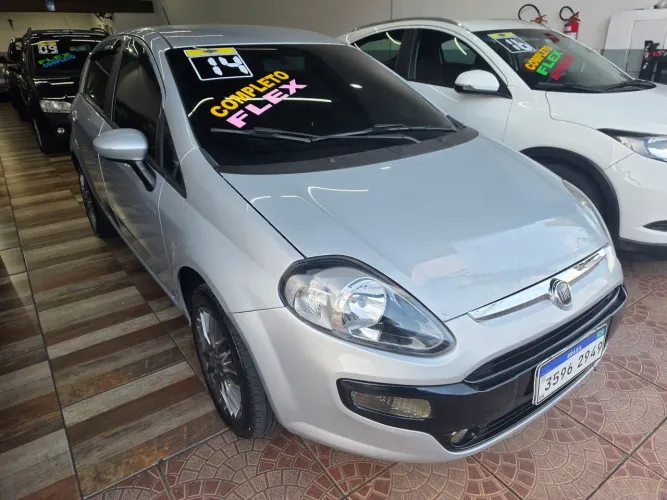 Fiat Punto Essence 1.6 Flex 16V 5P 2014