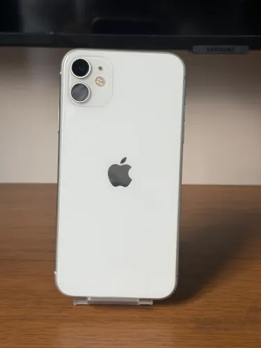 iPhone 11 128GB Branco ?