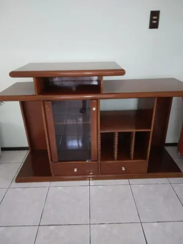 Rack/estante de mogno