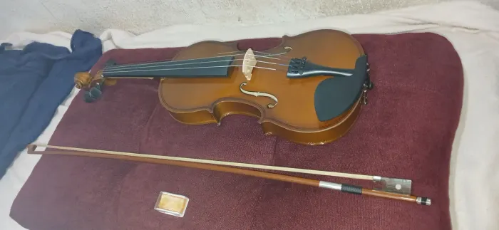 Vendo Violino Novo