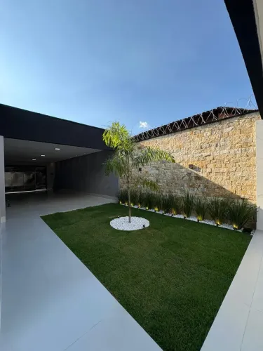 Casa c/ENTRADA REDUZIDA 11 MIL! 3Q sendo 1S - Churrasqueira Revestida e Quintal Enorme - J