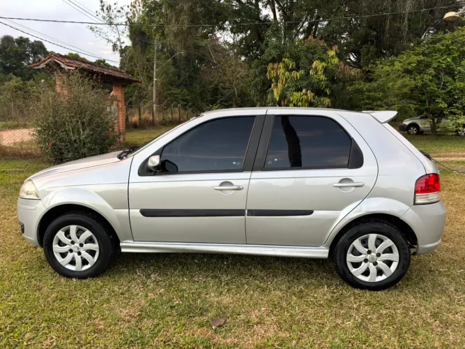 Fiat Palio ELX 1.0 Fire/30 Anos F. Flex 8V 4P 2011
