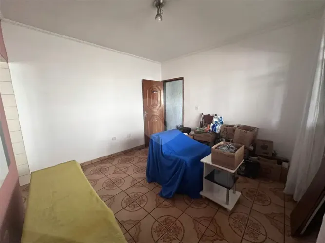 Oportunidade Única em Pirituba: Terreno com 3 Casas e Amplo Quintal