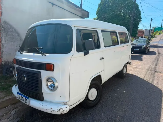 Volkswagen Kombi Standard 1.4 MI Total Flex 8V 2012