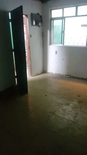 Vendo casa, galpao e um quarto