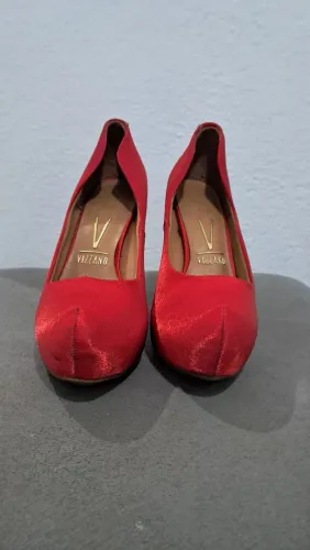 Sapato vizzano vermelho Tamanho 36