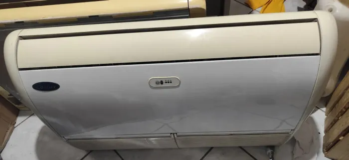 Ar condicionado Piso Teto Carrier 24.000 BTUs