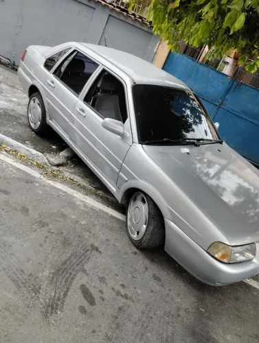 Volkswagen Santana 1.8 MI (álcool) 2004