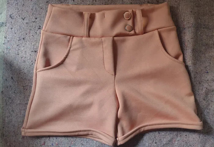 Short feminino