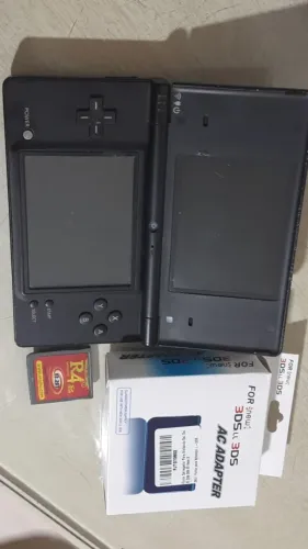 Nintendo DSi + R4 + carregador