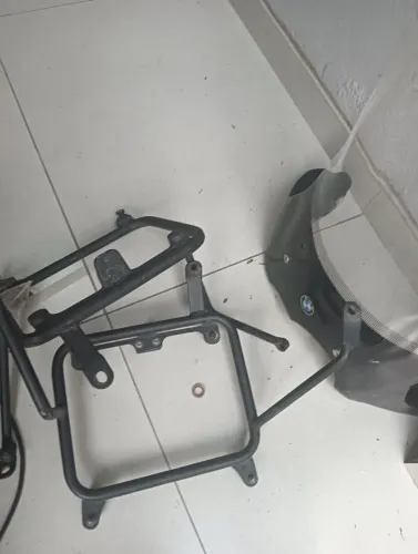 Bolha alta BMW GS 650 com logo mas posso laterais para bag