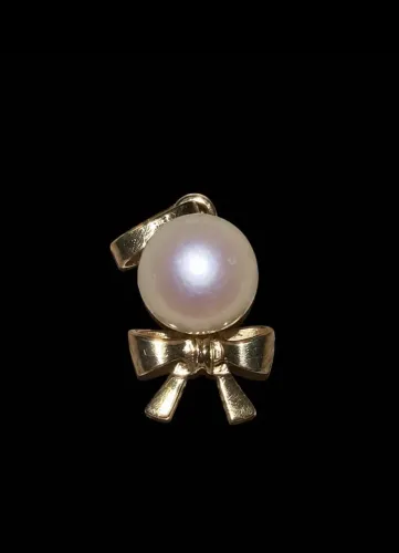 Pingente em ouro 18k com perola