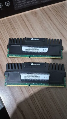 Memoria DDR 3 1600 corsair vengeance