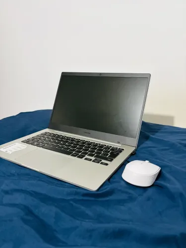Setup Home Office - Notebook Samsung Book Go