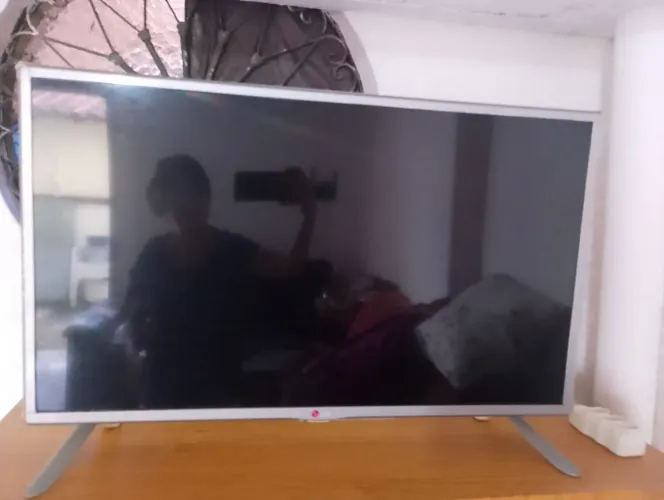 Vendo uma tv da LG 32 polegadas
