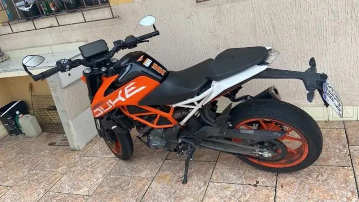 Vendo KTM Duke 390 ABS, ano 2019, modelo 2020, moto muito bem conservada, *