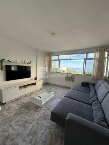 Apartamento mobiliado com vista mar no Leblon 110m²