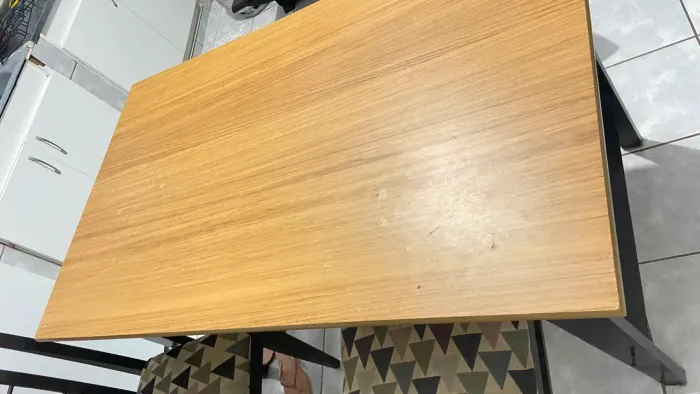 Mesa com 4 cadeiras