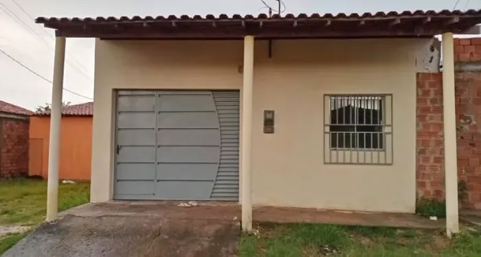 - imovel a venda com quintal grande em Linhares V