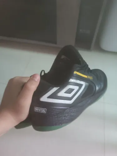 Tênis de futsal umbro pro 5 BR futsal