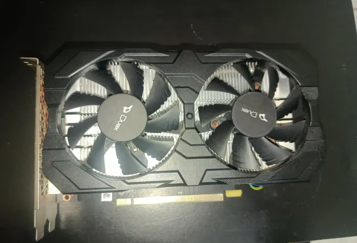 Placa de vídeo, RTX 580 com defeito.