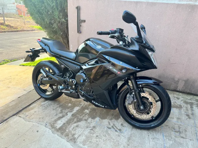 Yamaha XJ6F 2011- Preta | Moto Impecável!
