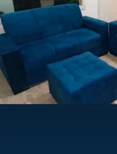 Sofá 3 lugares popular com pulf centro cores diversas 500 reais