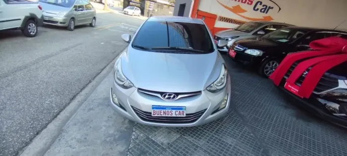 Hyundai Elantra GLS 2.0 16V Flex Aut. 2015