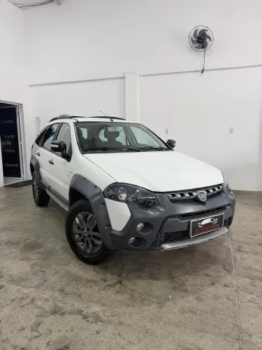 Fiat Palio Week. Adv. Dualogic 1.8 Flex 2014