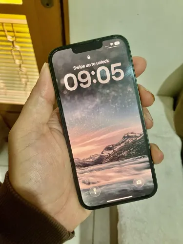 iPhone 13