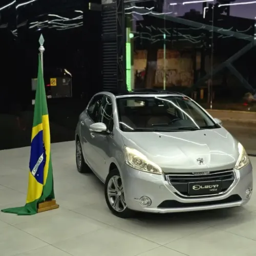 Peugeot 208 Griffe 1.6 Flex 16V 5P Mec. 2015